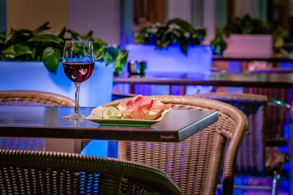 El Sol Hotel Lanjarón Екстериор снимка